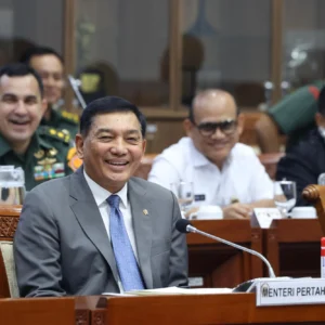 Mali Terpuruk dalam Konflik Berkepanjangan: Serangan Cluster Bomb, Kehilangan Menteri Pertahanan, dan Solidaritas Gereja Katolik Amerika