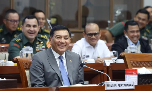 Mali Terpuruk dalam Konflik Berkepanjangan: Serangan Cluster Bomb, Kehilangan Menteri Pertahanan, dan Solidaritas Gereja Katolik Amerika