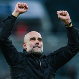 Manchester City Akan Buat Patung untuk Pep Guardiola