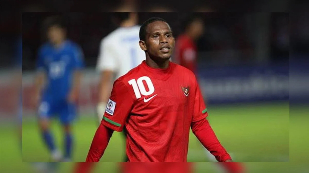 Mantan Bintang Timnas Indonesia, Oktovianus Maniani, Kembali ke Lapangan sebagai Pelatih: Kisah Kebangkitan yang Menginspirasi