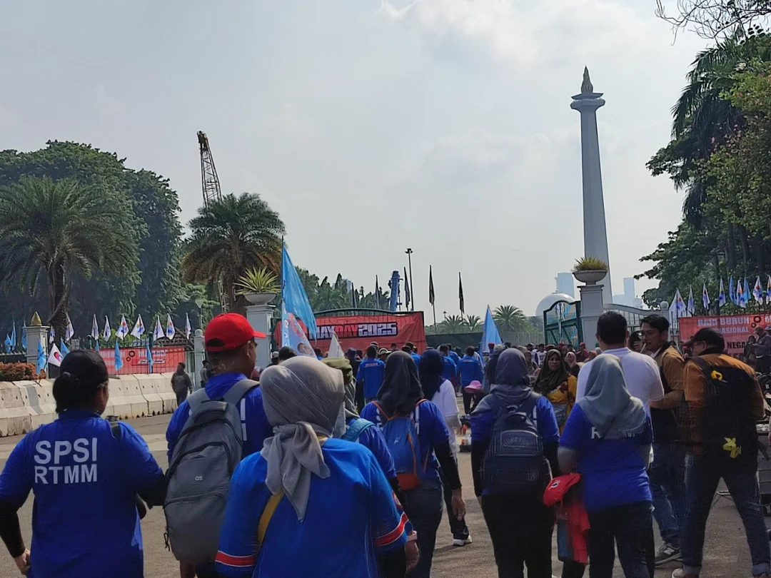 May Day 2026: Ribuan Buruh Padati Monas