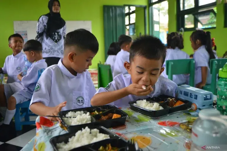 MBG Dinilai Efektif Isi Kesenjangan Kalori Anak, Dokter Gizi Dorong Program Lebih Tepat Sasaran