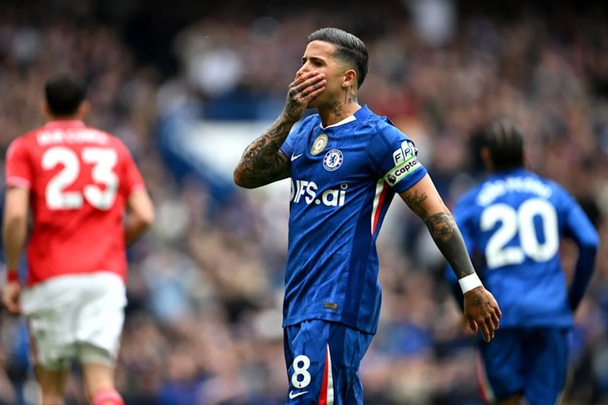 McFarlane minta Chelsea tunjukkan versi terbaik kontra City
