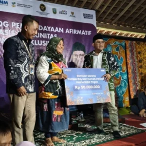 Membangun Kemandirian Anak Difabel lewat Seni: Kisah Inspiratif Istana Karya Difabel Surabaya