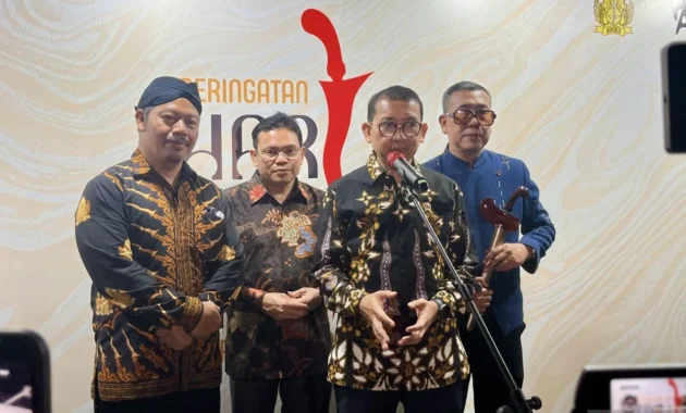 Menbud Dorong Masyarakat Lihat Keris Sebagai Warisan Budaya Menbud Dorong Masyarakat Lihat Keris Sebagai Warisan Budaya