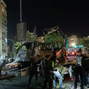 Mencekam! Israel Gempur Kota Tyre, Warga Dipaksa Evakuasi Paksa—Ribuan Terserang di Lebanon Selatan