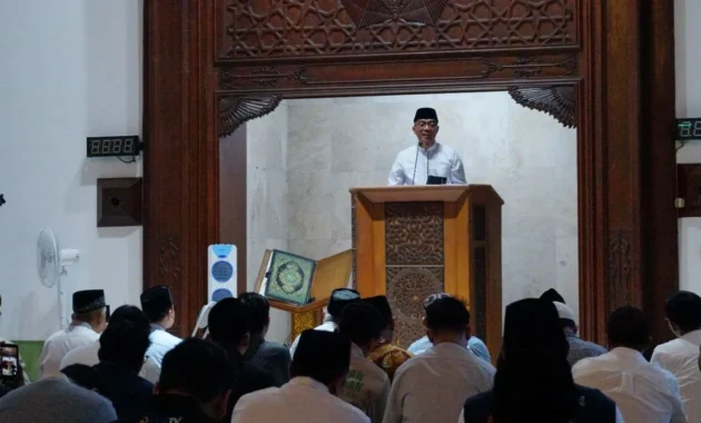 Mendiktisaintek Soroti Krisis Makna Manusia Modern di ITS