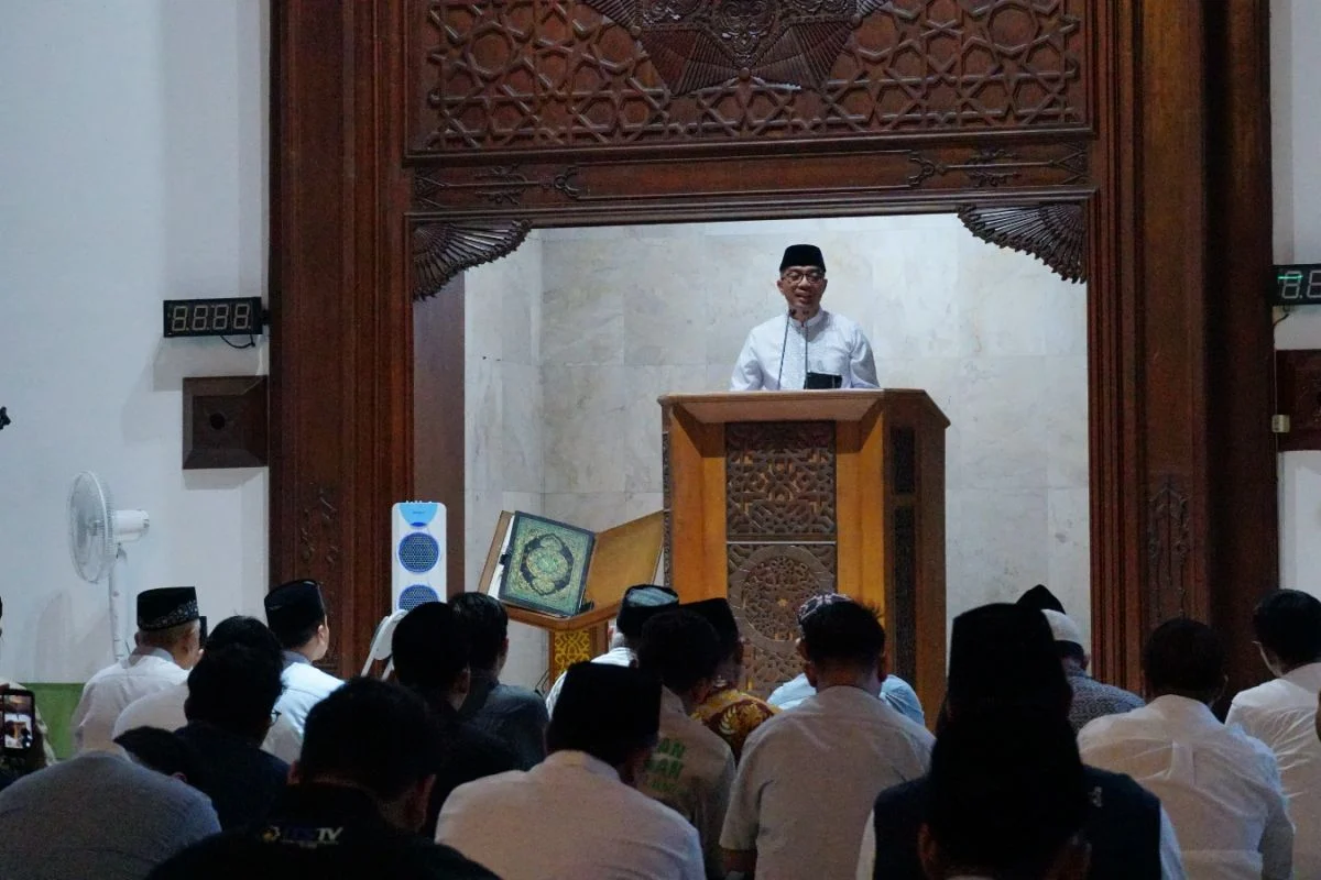 Mendiktisaintek Soroti Krisis Makna Manusia Modern di ITS