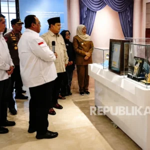 Mengintip Kamar Masa Kecil Marsinah, Presiden Prabowo: Suatu Kehormatan Bagi Saya