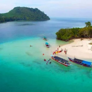 Menikmati Keindahan Pulau Pahawang, Lampung