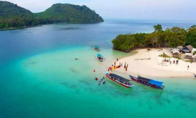 Menikmati Keindahan Pulau Pahawang, Lampung Menikmati Keindahan Pulau Pahawang, Lampung