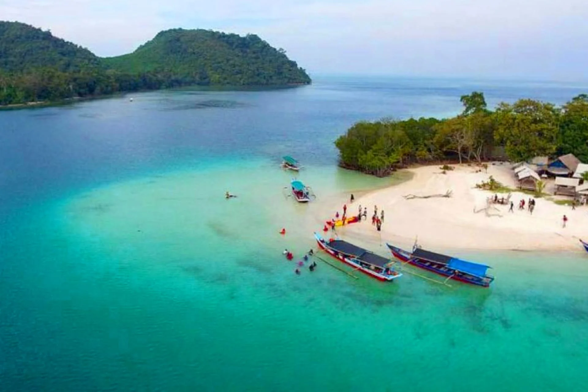 Menikmati Keindahan Pulau Pahawang, Lampung
