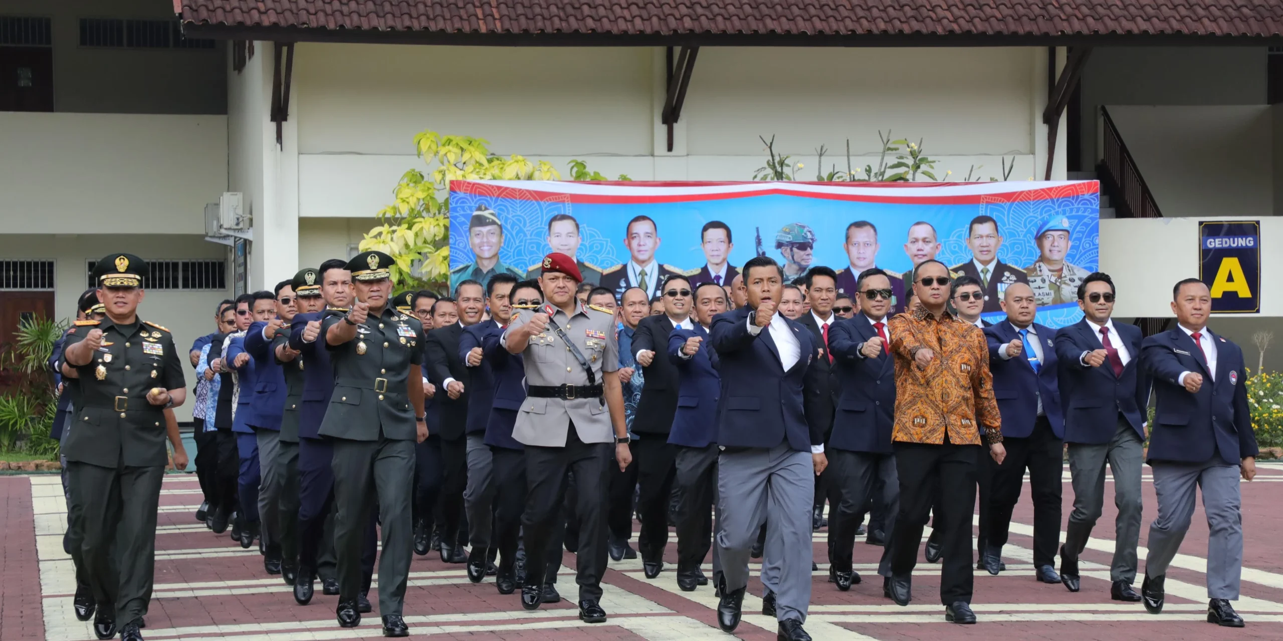 Menko AHY Ajak Alumni Taruna Nusantara Terjun ke Dunia Politik