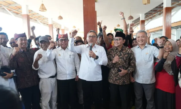 Menko Zulhas: KNMP Jadi Solusi Perkuat Ekonomi Nelayan Menko Zulhas: KNMP Jadi Solusi Perkuat Ekonomi Nelayan