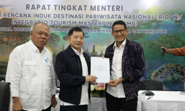 Menpar Pantau Pelaksanaan RIDPN Raja Ampat 2024‑2044