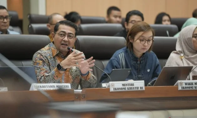 Menteri Ekonomi Kreatif Lantik 64 Penilai Kekayaan Intelektual untuk Dukung Kredit Usaha Rakyat Berbasis HKI