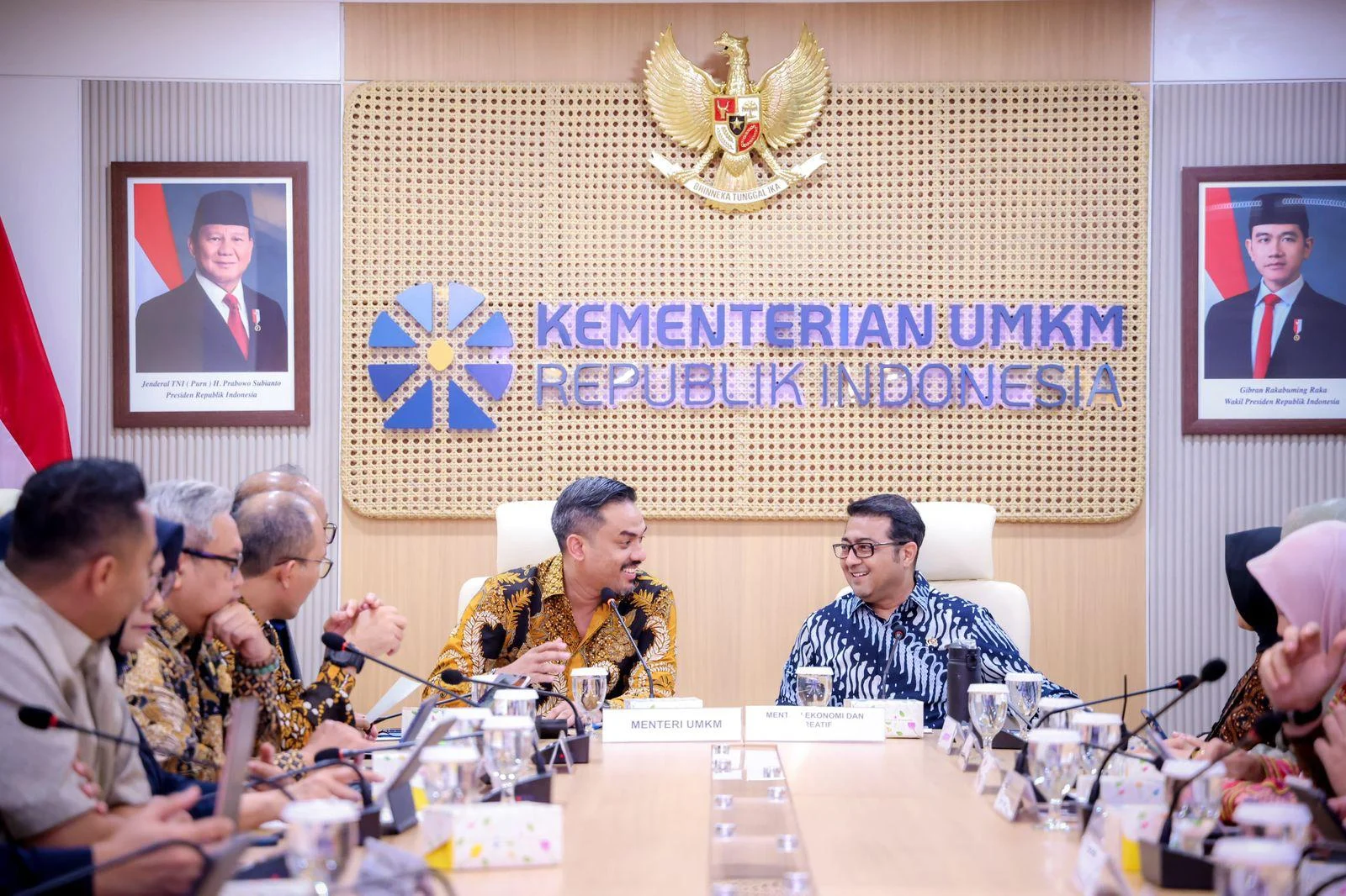 Menteri Ekonomi Kreatif Lantik Penilai Kekayaan Intelektual untuk Mempermudah Pemilik HKI Mengakses KUR