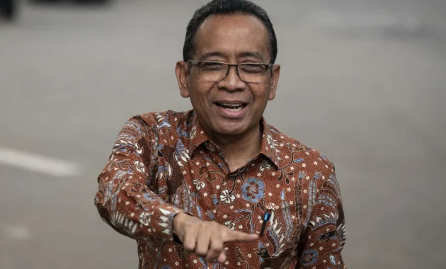 Menteri Lingkungan Jumhur Hidayat Gencar Dorong Aksi Lokal: Rekam Jejak yang Membawa Indonesia ke Puncak Biodiversitas Menteri Lingkungan Jumhur Hidayat Gencar Dorong Aksi Lokal: Rekam Jejak yang Membawa Indonesia ke Puncak Biodiversitas