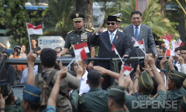 Menteri Perang AS Minta Masuk dan Melintas Indonesia, Menhan Sjafrie Lapor ke Presiden Sebagai Panglima Tertinggi TNI Menteri Perang AS Minta Masuk dan Melintas Indonesia, Menhan Sjafrie Lapor ke Presiden Sebagai Panglima Tertinggi TNI