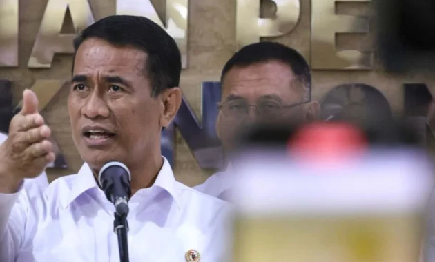 Menteri Pertanian Amran Gencarkan Aksi Tegas: Dari Penindakan Korupsi hingga Revokasi Izin Pupuk