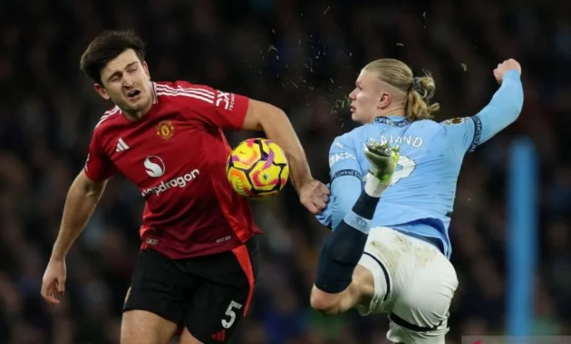 Misteri 'Home' di Dunia Sepak Bola, Kriminalitas, dan Televisi: Dari Kit Manchester United hingga Tragedi Arson di Lancashire