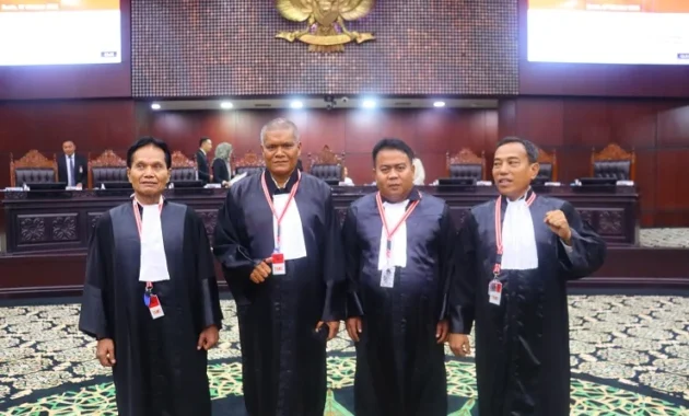 MK Dengar Keterangan DPR dan Presiden Terkait Uji Materiil UU Polri