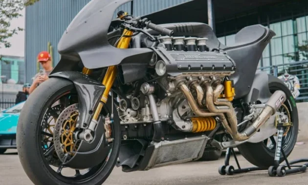 Modifikasi Gila! Motor Bermesin Ferrari F355 V8 Diperkenalkan, Segini Kecepatannya
