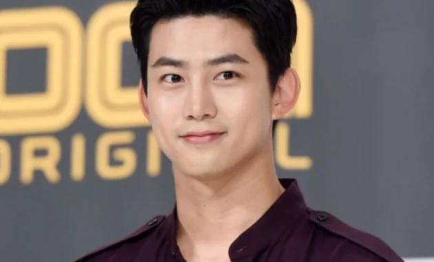 Momen Haru! 2PM Reuni di Pernikahan Ok Taecyeon, Fans Terpukau