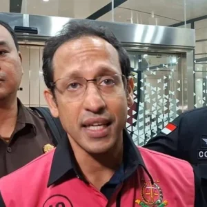 Nadiem Makarim Jalani Operasi Bersama Istri Usai Dijatuhi Vonis 18 Tahun Penjara