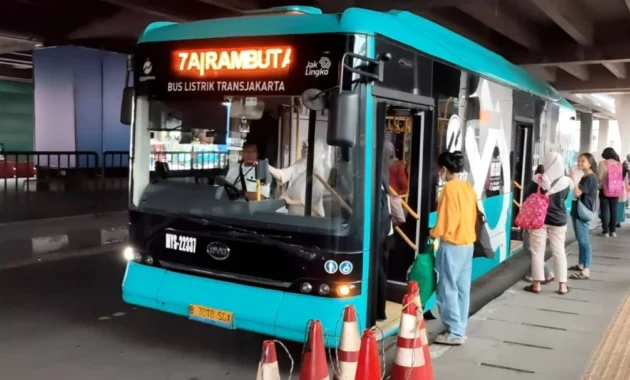 Naik MRT, LRT & Transjakarta Hanya Rp1 pada 24 April Ini Syaratnya! Naik MRT, LRT & Transjakarta Hanya Rp1 pada 24 April Ini Syaratnya!