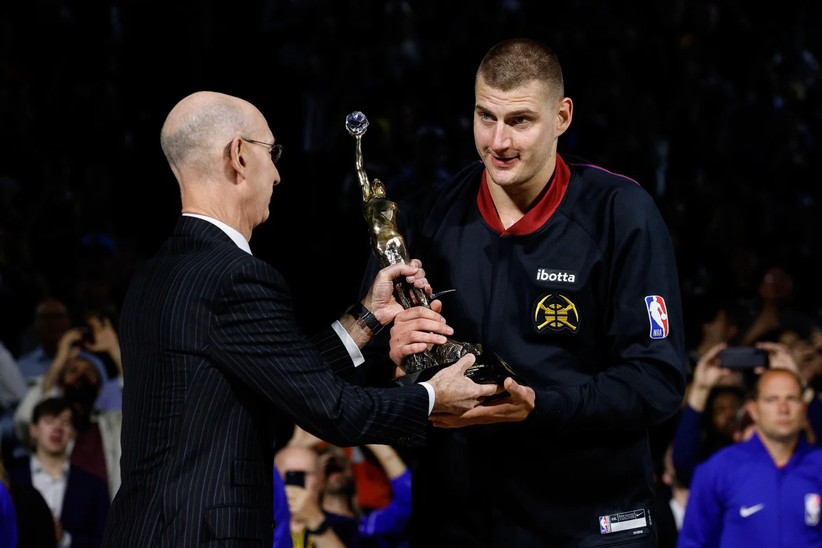 Nikola Jokić di Persimpangan: Dari Gelar MVP ke Dilema Offseason Nuggets