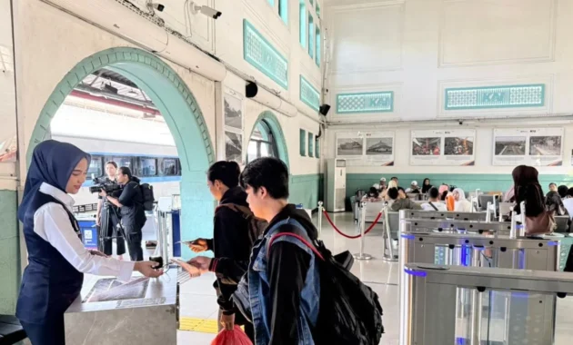 Operasional KA Jarak Jauh Berangsur Pulih, Hampir Seluruh Perjalanan Berjalan Tepat Waktu Operasional KA Jarak Jauh Berangsur Pulih, Hampir Seluruh Perjalanan Berjalan Tepat Waktu