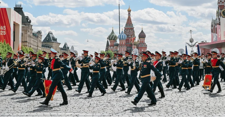 Parade Tahunan Hari Kemenangan Digelar di Moskow, Rusia