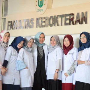 Patahkan Mitos ‘Darah Biru’ Profesi Medis! 84 Persen Dokter Baru Unusa Ternyata Bukan dari Keluarga Dokter