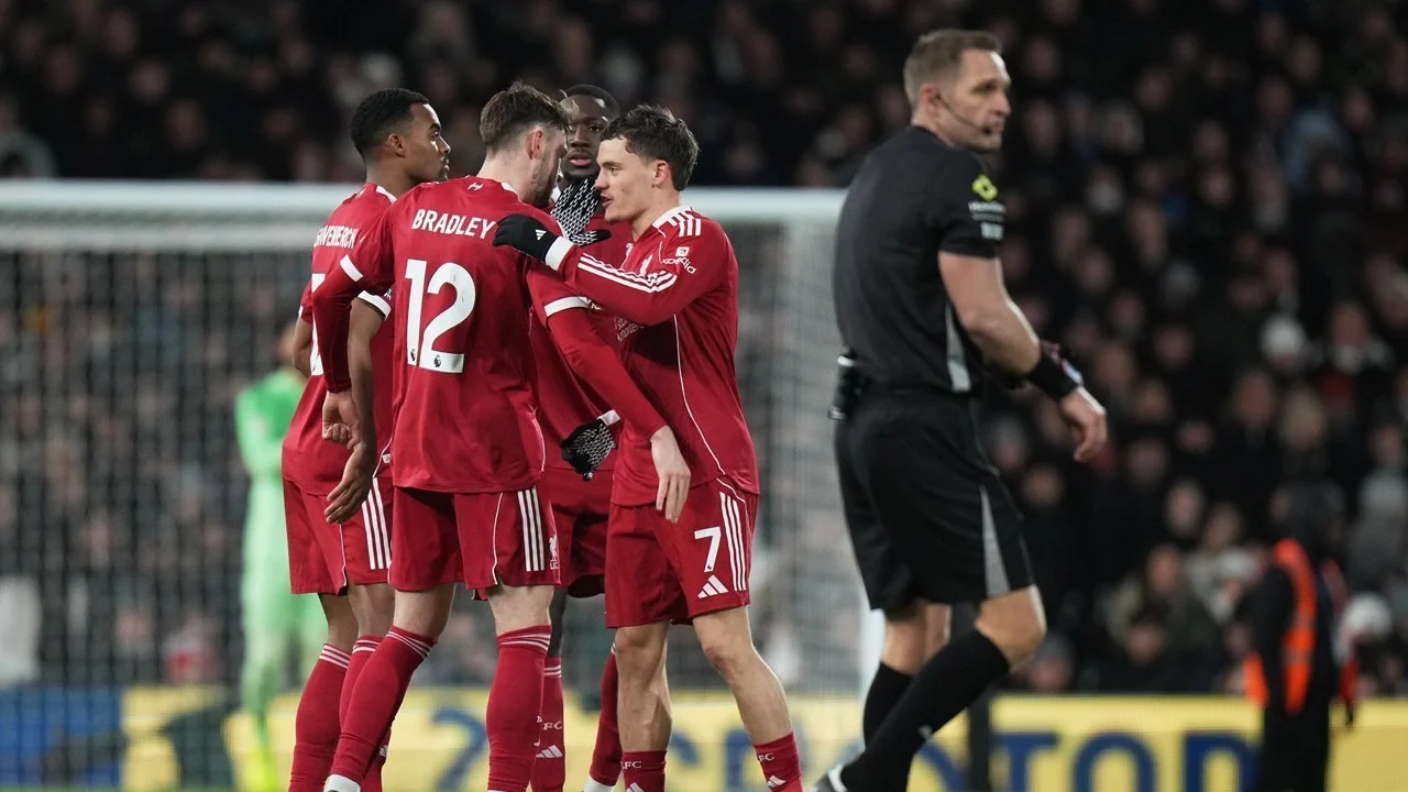 Paul Scholes Ungkap Pemain Arsenal yang Menjadi Masalah Besar Saat Tak Dimainkan di Posisi Aslinya