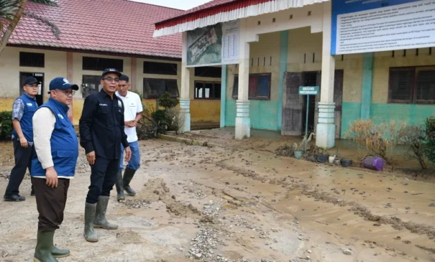 Pemerintah Revitalisasi 3084 Sekolah Pasca Bencana Sumatra Pemerintah Revitalisasi 3084 Sekolah Pasca Bencana Sumatra