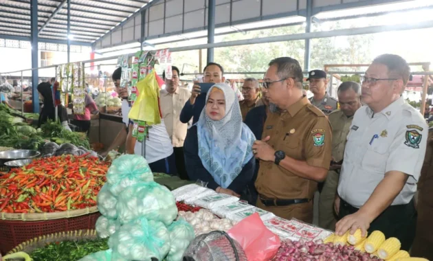 Pemkab Malinau Gelar Pasar Murah Jelang Idul Adha Pemkab Malinau Gelar Pasar Murah Jelang Idul Adha