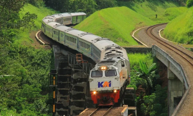 Pemulihan Operasional Kereta Api di Bekasi Timur Makin Stabil, Ketepatan Waktu KA Jarak Jauh dan KRL Meningkat