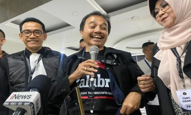Pengacara Roy Suryo: Secara Hukum Implisit Jokowi Hentikan Kasusnya Sendiri