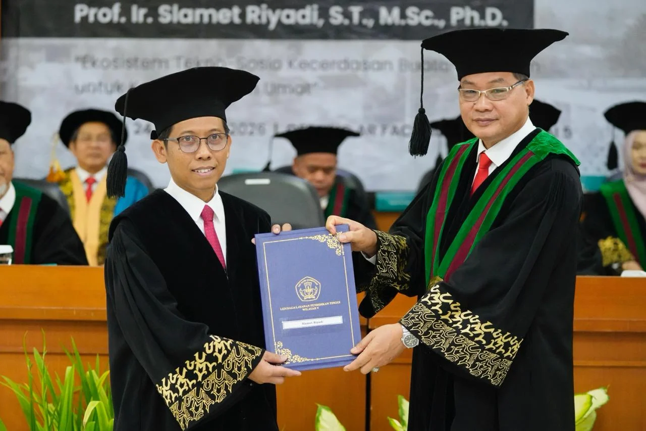 Pengukuhan Guru Besar UMJ Soroti Ketergantungan Digital dan Peran AI dalam Pendidikan