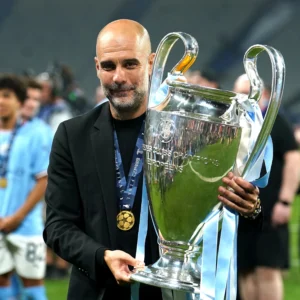 Pep Guardiola Redam Euforia Treble: Pengunduran Diri, Dakwaan Finansial, dan Masa Depan Manchester City