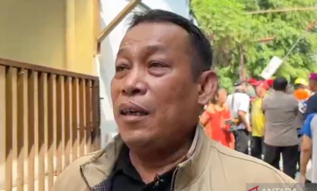Perlintasan ke SMAN 37 Diusulkan Jadi Akses Resmi Warga Kebon Baru Perlintasan ke SMAN 37 Diusulkan Jadi Akses Resmi Warga Kebon Baru