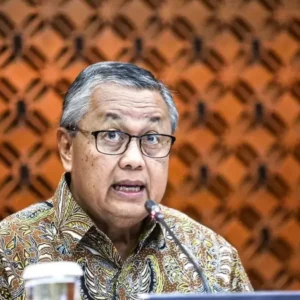 Perry Minta Perbankan Tingkatkan Efisiensi, Jangan Buru-buru Naikkan Suku Bunga Kredit