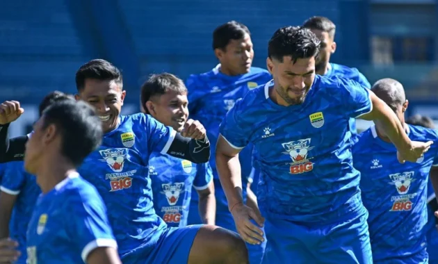 Persib Klaim Juara Super League 2025/26, Bojan Hodak Akui Lima Laga Penutup Sangat Berat Persib Klaim Juara Super League 2025/26, Bojan Hodak Akui Lima Laga Penutup Sangat Berat