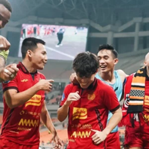 Persija Dominasi 4-0 atas Persis Solo: Analisis Kemenangan, Kekurangan Striker, dan Kebangkitan Akademi Persis