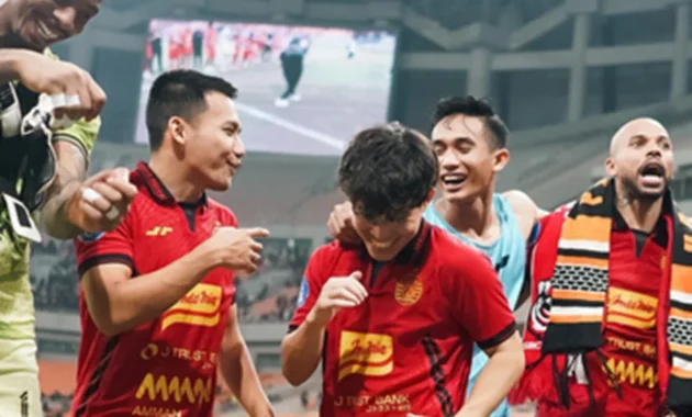 Persija Dominasi 4-0 atas Persis Solo: Analisis Kemenangan, Kekurangan Striker, dan Kebangkitan Akademi Persis