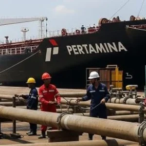 Pertamina Hadapi Tantangan di Selat Hormuz: Kapal Minyak Indonesia Bergabung dalam Upaya Keamanan Maritim Global