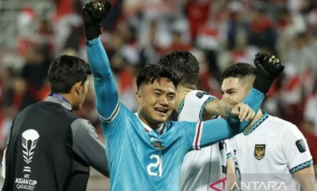 Pesan Haru Ernando Ari: Dukungan Diam-diam Memicu Kebangkitan Milos Raickovic di Persebaya Pesan Haru Ernando Ari: Dukungan Diam-diam Memicu Kebangkitan Milos Raickovic di Persebaya