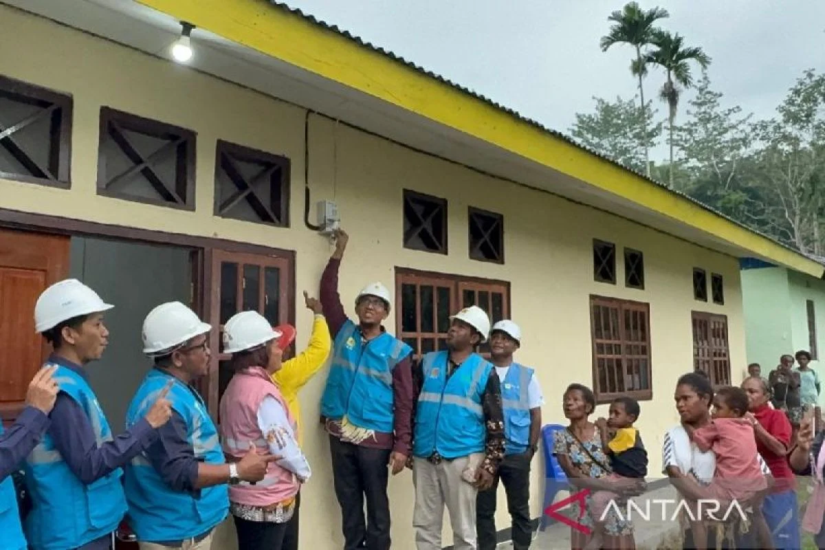 PLN Hadirkan Ekosistem Listrik Modern di Papua