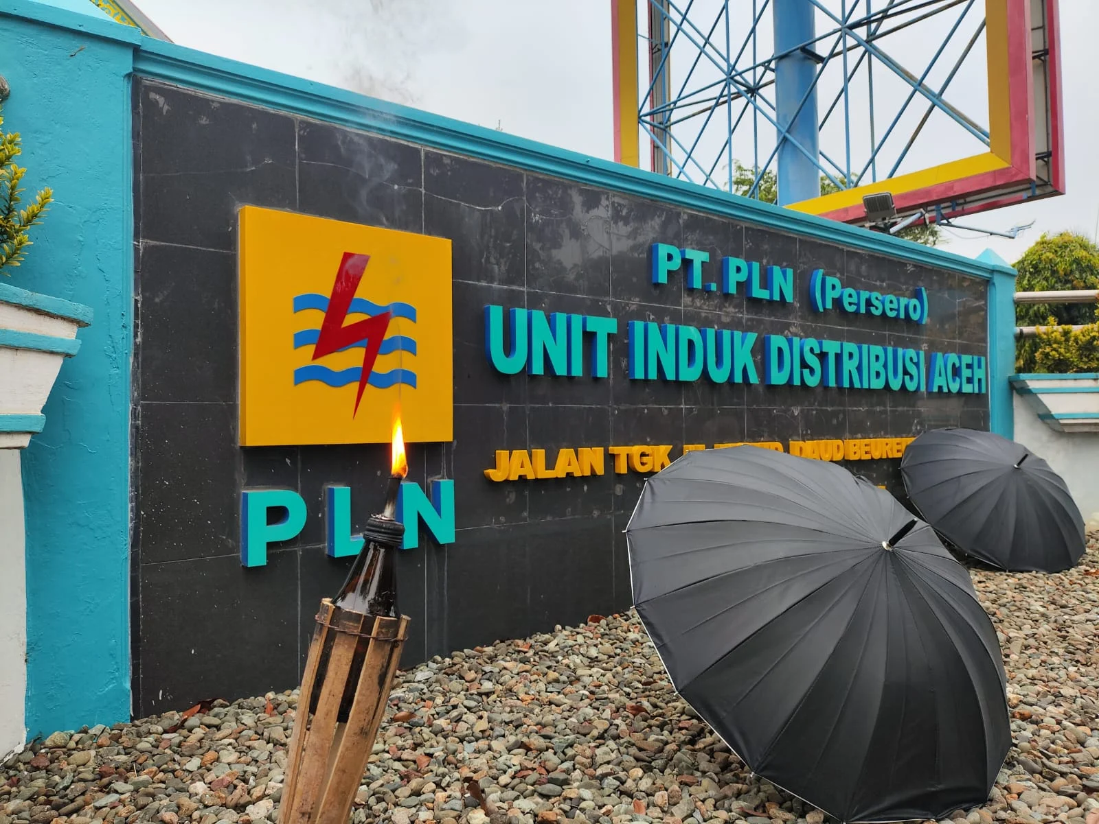 PLN Ungkap Tantangan Pemulihan Listrik di Sumatera, PLTU Masih Perlu 20 Jam untuk Normal